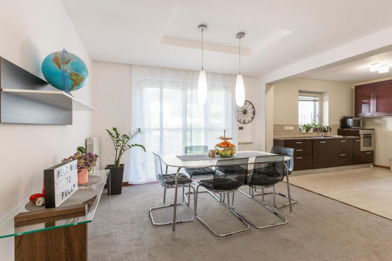 Holiday Home K&P PUY 외부 사진