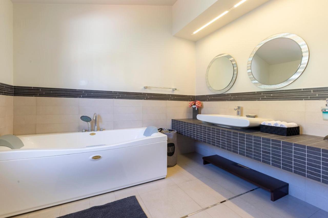 Holiday Home K&P PUY 외부 사진